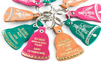 Брелок 2-слойный с тиснением  молитв и символов в ассортименте